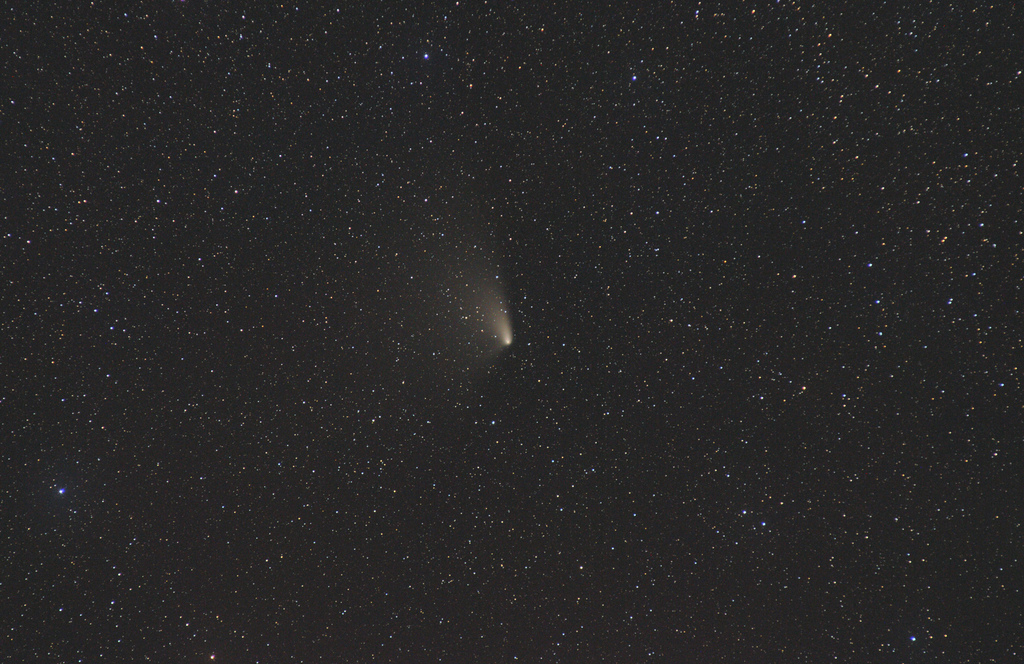 Comet PanSTARRS C/2011 L4 with DSLR